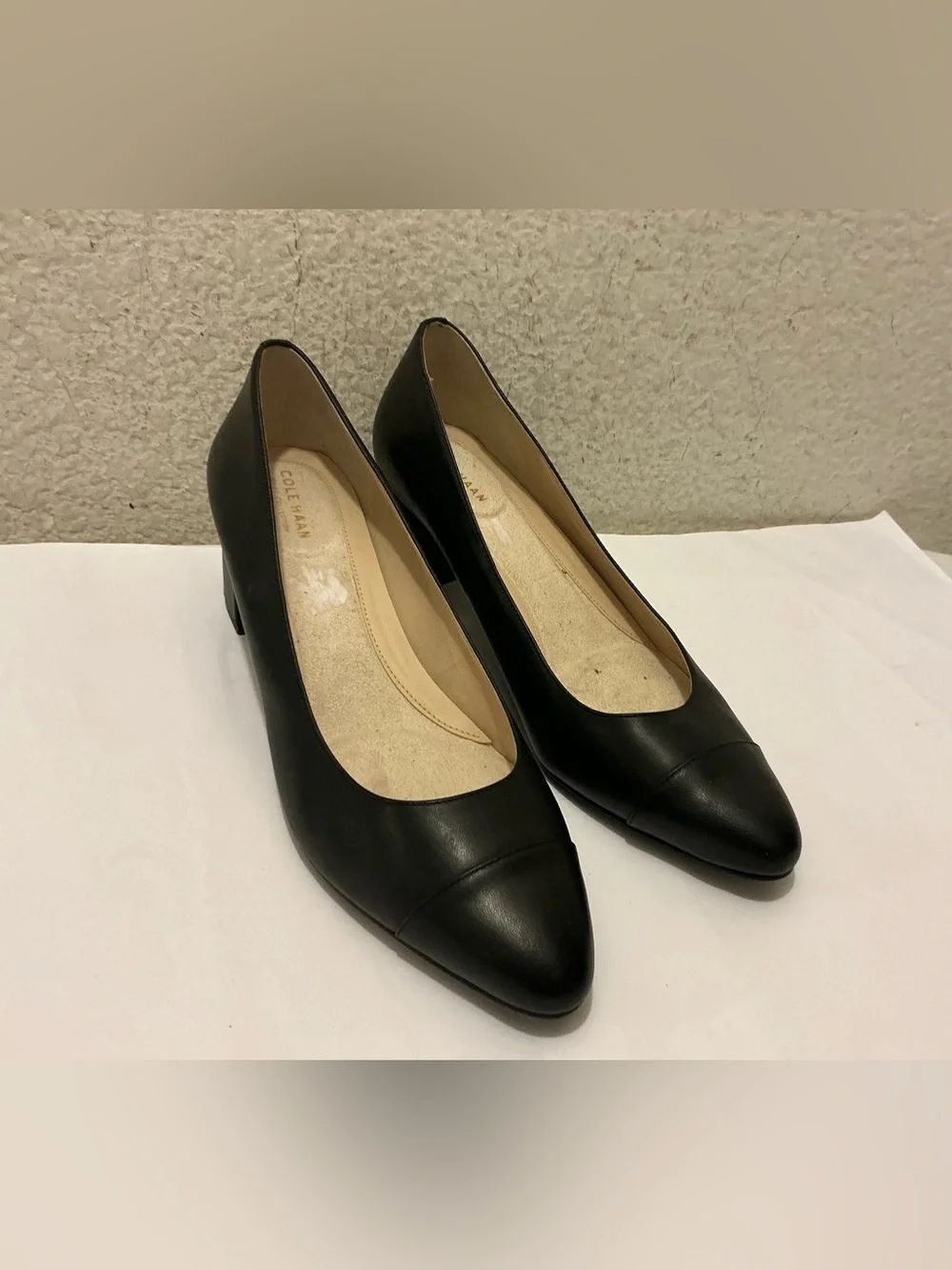 Cole Haan Black The Go-To Pump Shoes Block Heel W16074 Black Leather Womens 9.5B